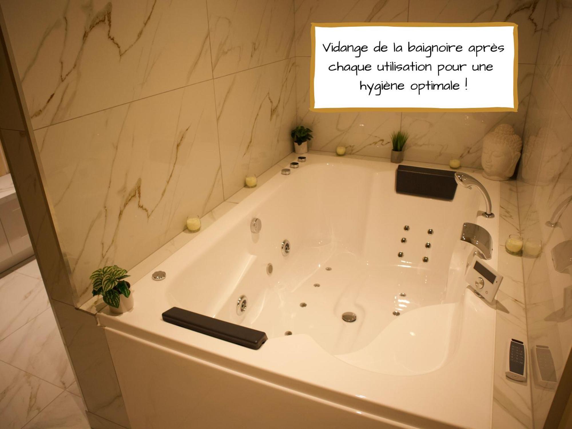 Le Moment Bien-Etre - Appartement Avec Spa Privatif سانت-أومير المظهر الخارجي الصورة